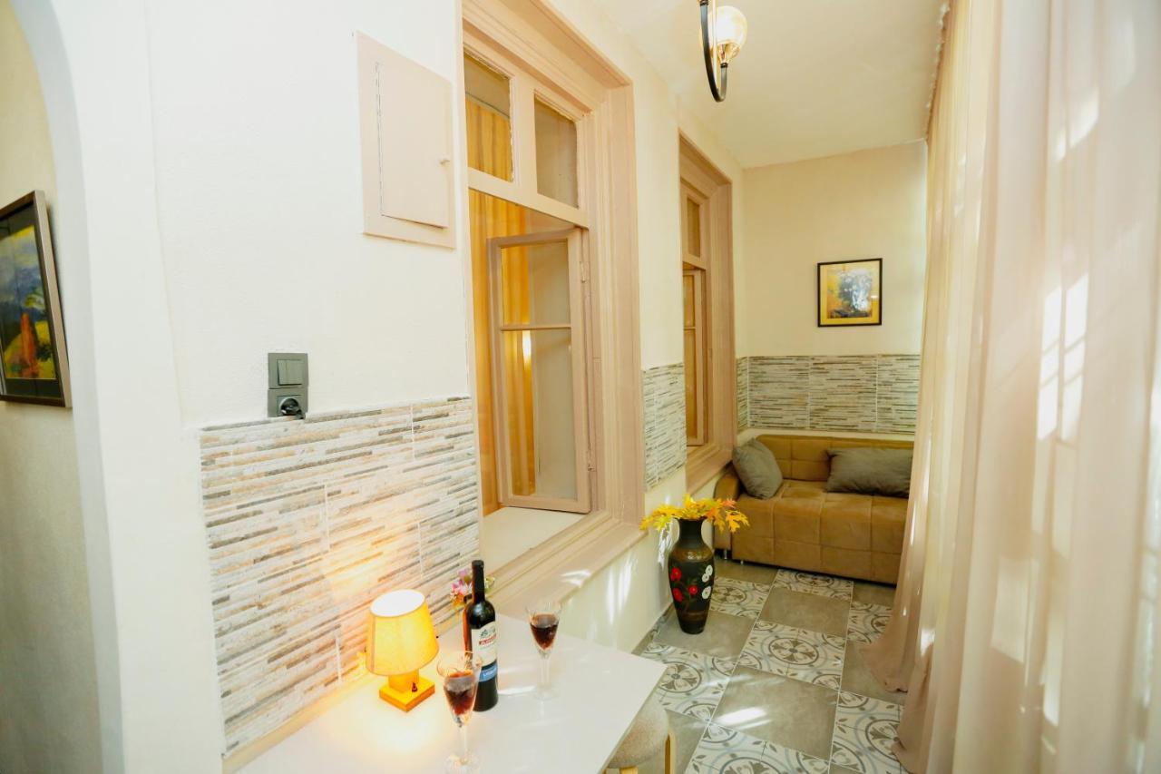Apartament Old N&m *